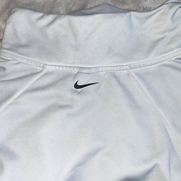 Nike 3/4 Zip Pull Over Sweatshirt - Picture 6 of 6